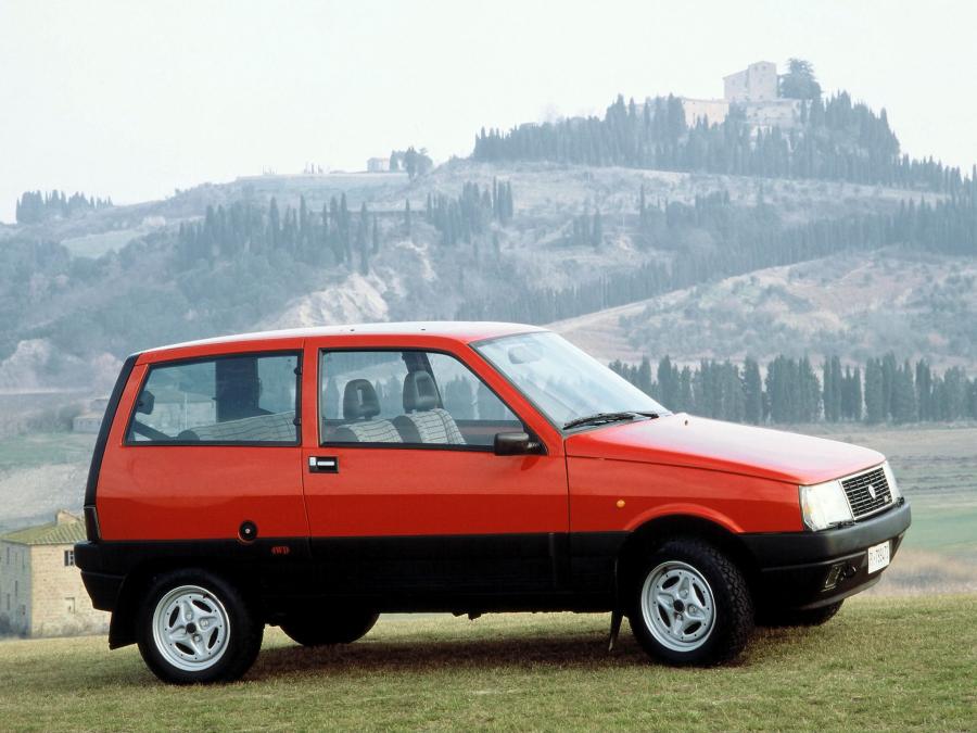  Lancia Y10 4WD i.e 1989 года  (фото 2 из 4)